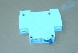 Silverfox: Päävirtakatkaisija