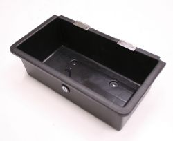 Kruiser Long Range: Takaistuimen alapuolinen säilytyskotelo