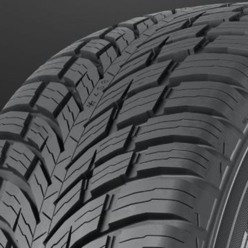 Seasonproof C1 225/70-15 S